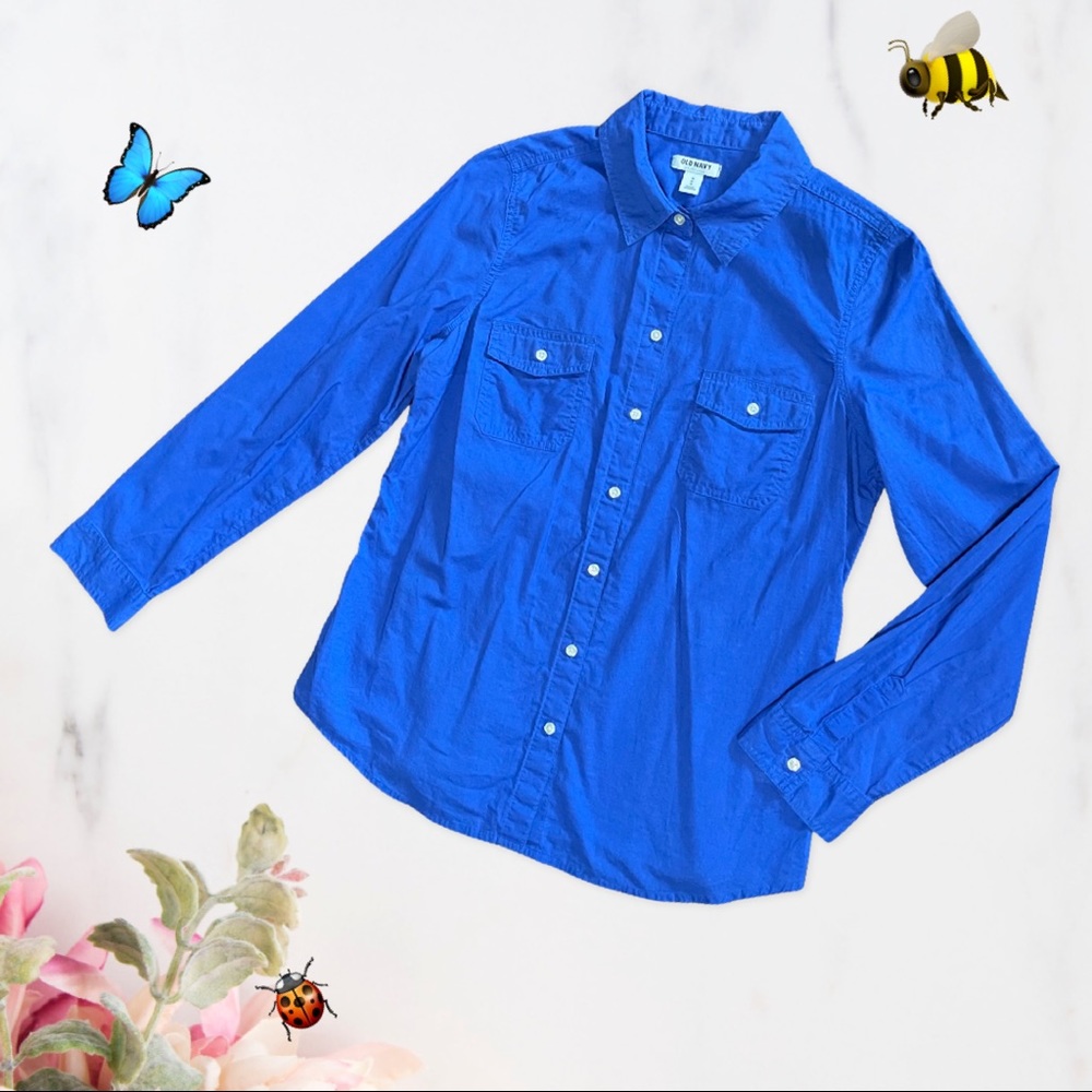 Old Navy Women's Button Down blue shirt, Size M